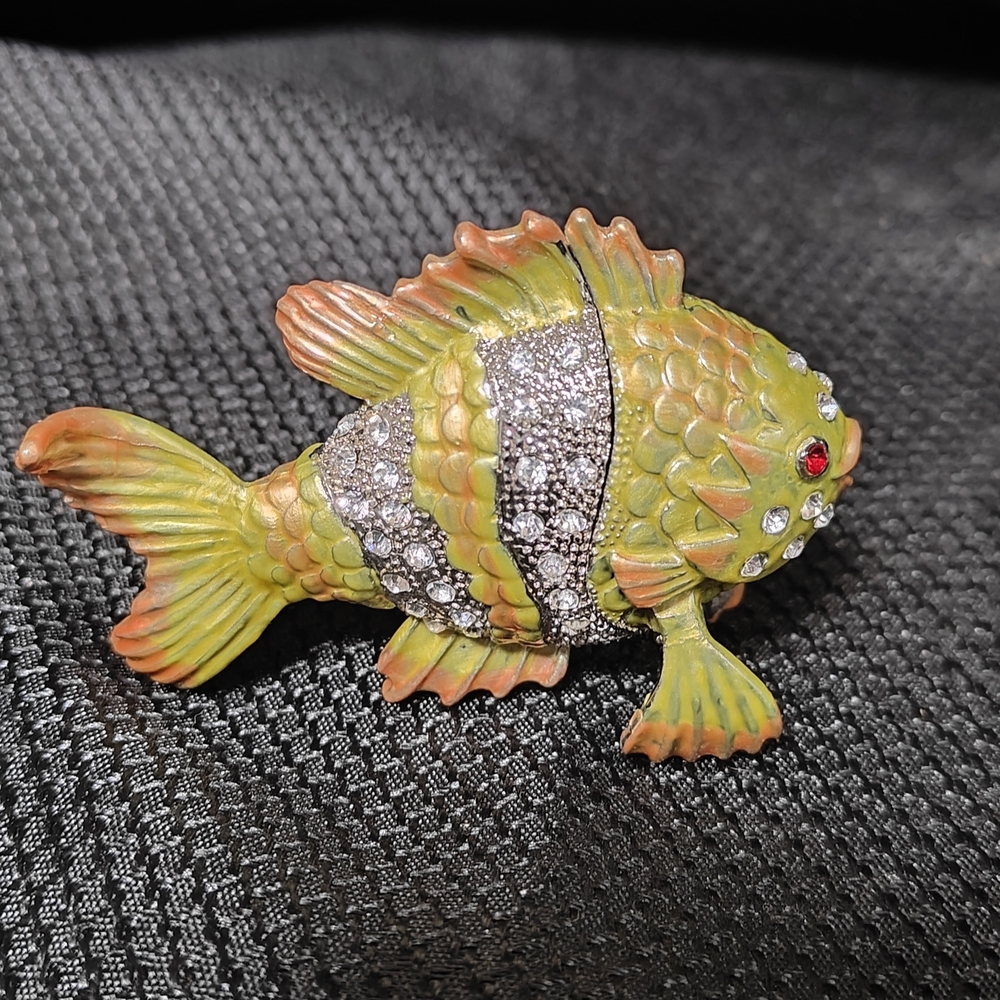 Colorful Fish Brooch Set - Picture 6 of 11